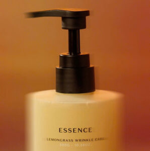 Combo Tinh Chất & Kem Chăm Sóc Chống Nhăn Calmomentree(Amayzl) Essence & Cream Lemongrass 300ml/chai