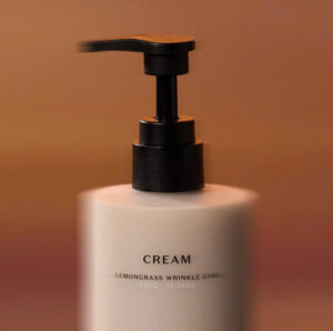 Combo Tinh Chất & Kem Chăm Sóc Chống Nhăn Calmomentree(Amayzl) Essence & Cream Lemongrass 300ml/chai