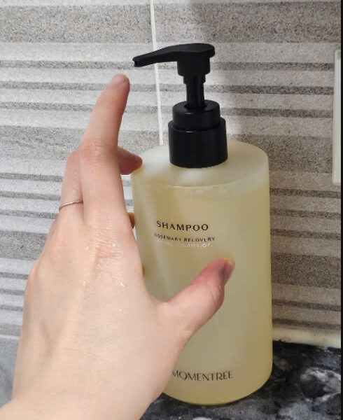 Dầu Gội Phục Hồi Hương Thảo Calmomentree 500ml